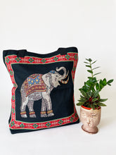 Load image into Gallery viewer, Tapestry Tote Style#2
