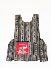 Load image into Gallery viewer, Heartwood Cobbler Aprons Style#1
