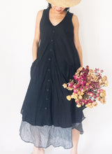 Load image into Gallery viewer, Floral Layered Dress with Front Pockets
