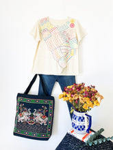 Load image into Gallery viewer, Tapestry Tote Style#3
