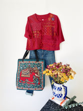 Load image into Gallery viewer, Tapestry Tote Style#4
