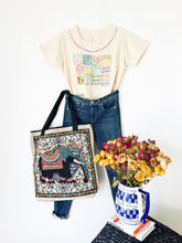 Load image into Gallery viewer, Tapestry Tote Style#6
